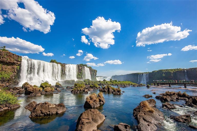 Von Machu Picchu ans große Wasser Iguassú ©Paulo Nabas /adobestock